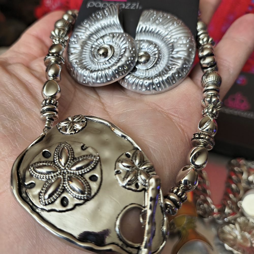 3 Pc Silver and Blue Beach Scape Charm Necklace X2 Earrings - Picture 3 of 14